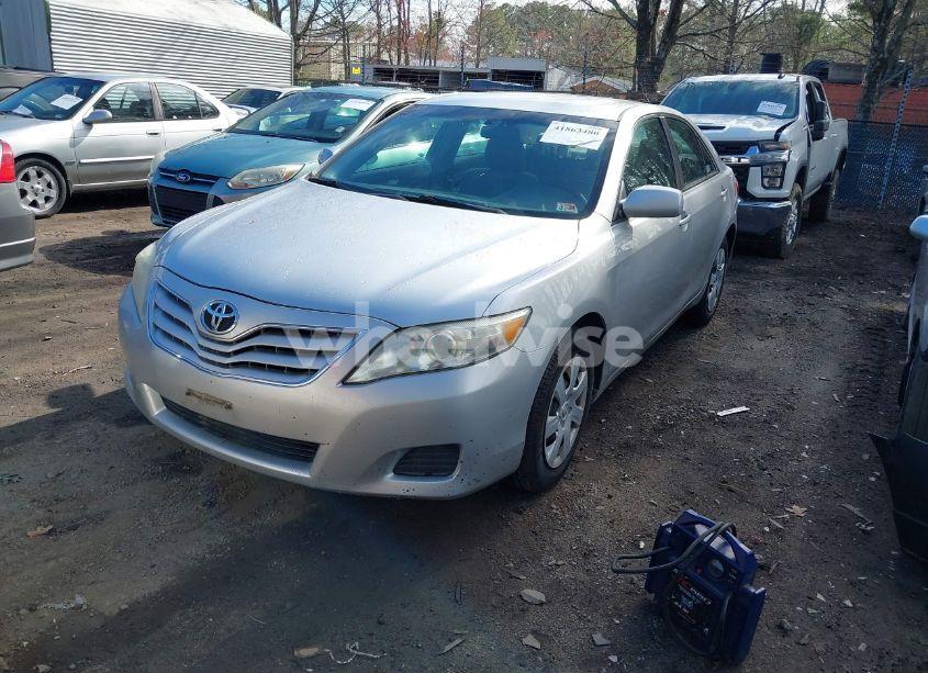 Photo 2 of 2011 Toyota Camry LE (VIN 4T1BF3EKXBU753738)
