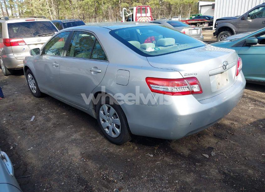 Photo 3 of 2011 Toyota Camry LE (VIN 4T1BF3EKXBU753738)