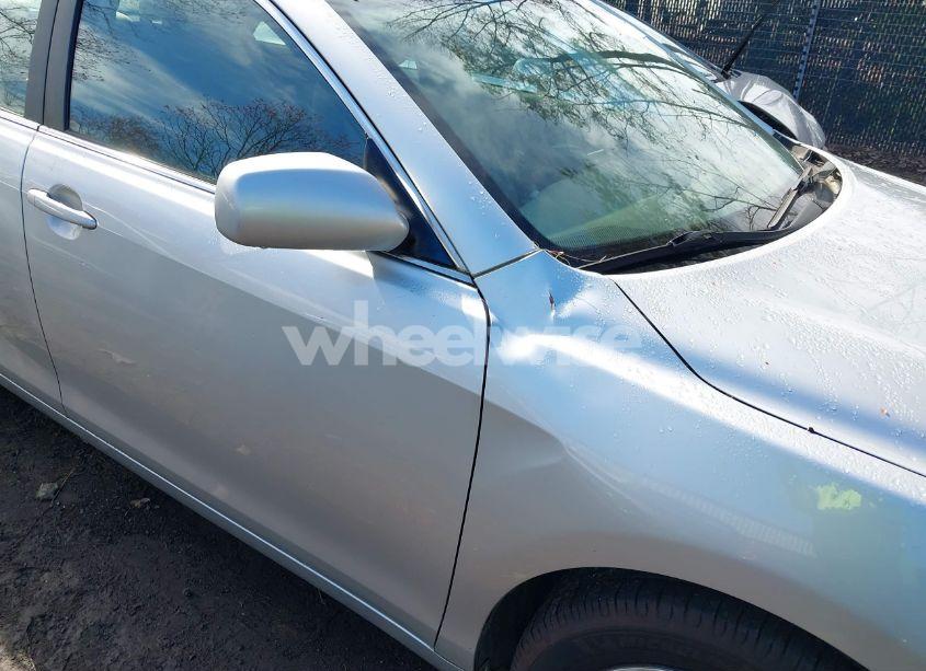 Photo 6 of 2011 Toyota Camry LE (VIN 4T1BF3EKXBU753738)