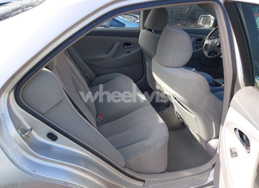 Photo 8 of 2011 Toyota Camry LE (VIN 4T1BF3EKXBU753738)