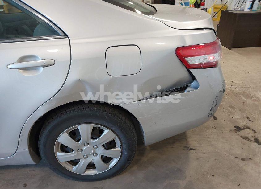 Photo 6 of 2011 Toyota Camry LE (VIN 4T1BF3EKXBU760253)