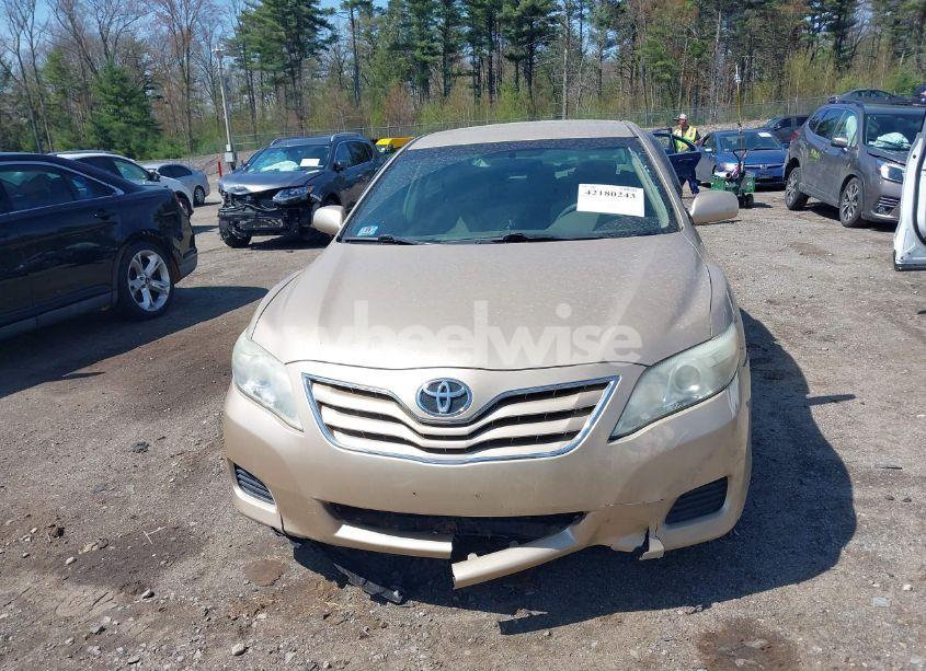 Photo 6 of 2011 Toyota Camry LE (VIN 4T1BF3EKXBU764478)