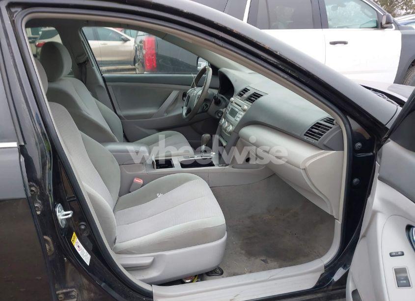 Photo 5 of 2011 Toyota Camry LE (VIN 4T1BF3EKXBU772998)