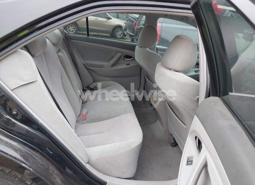 Photo 8 of 2011 Toyota Camry LE (VIN 4T1BF3EKXBU772998)