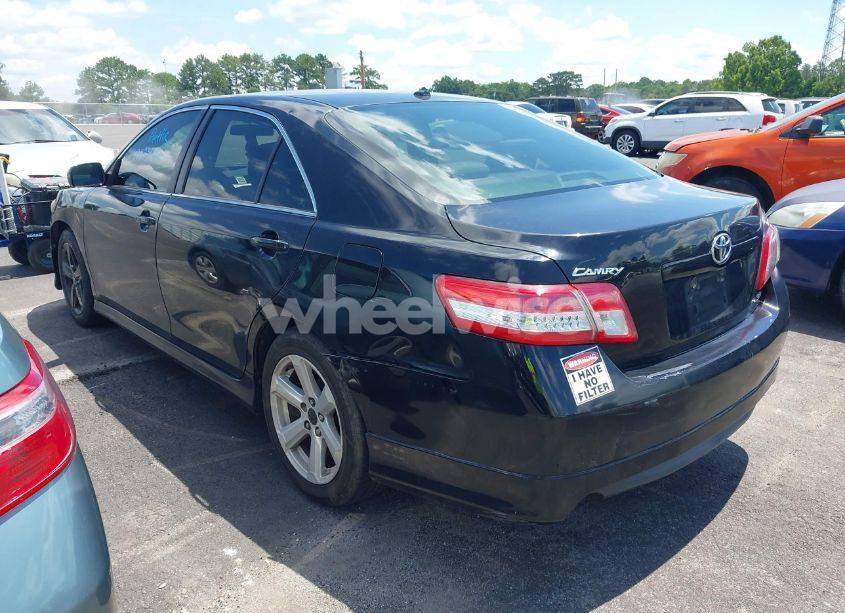 Photo 3 of 2011 Toyota Camry SE (VIN 4T1BF3EKXBU777165)