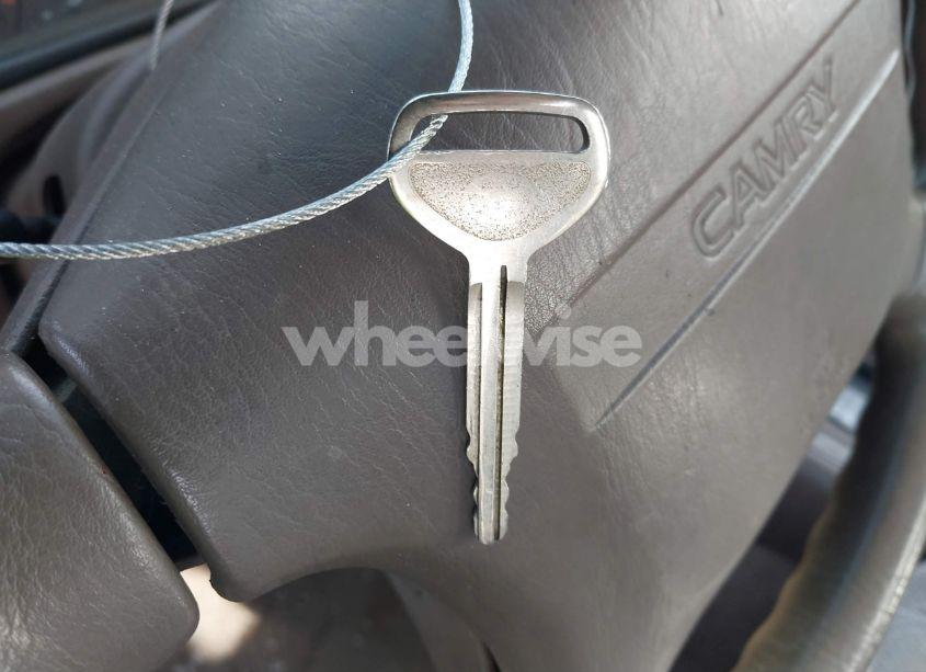 Photo 11 of 1996 Toyota Camry DX/LE/XLE (VIN 4T1BG12K3TU768640)