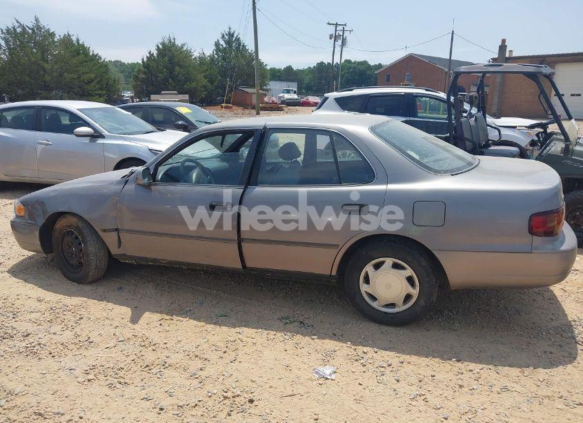 Photo 14 of 1996 Toyota Camry DX/LE/XLE (VIN 4T1BG12K4TU689073)