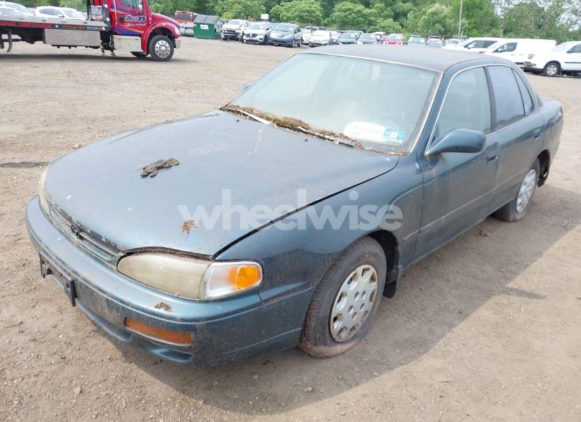 Photo 2 of 1996 Toyota Camry DX/LE/XLE (VIN 4T1BG12K4TU724923)