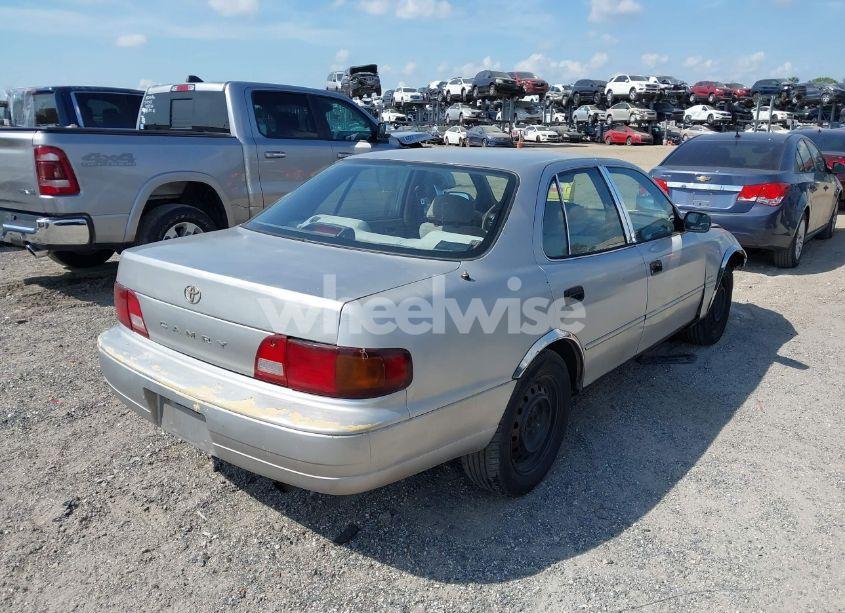 Photo 4 of 1996 Toyota Camry DX/LE/XLE (VIN 4T1BG12K4TU783776)