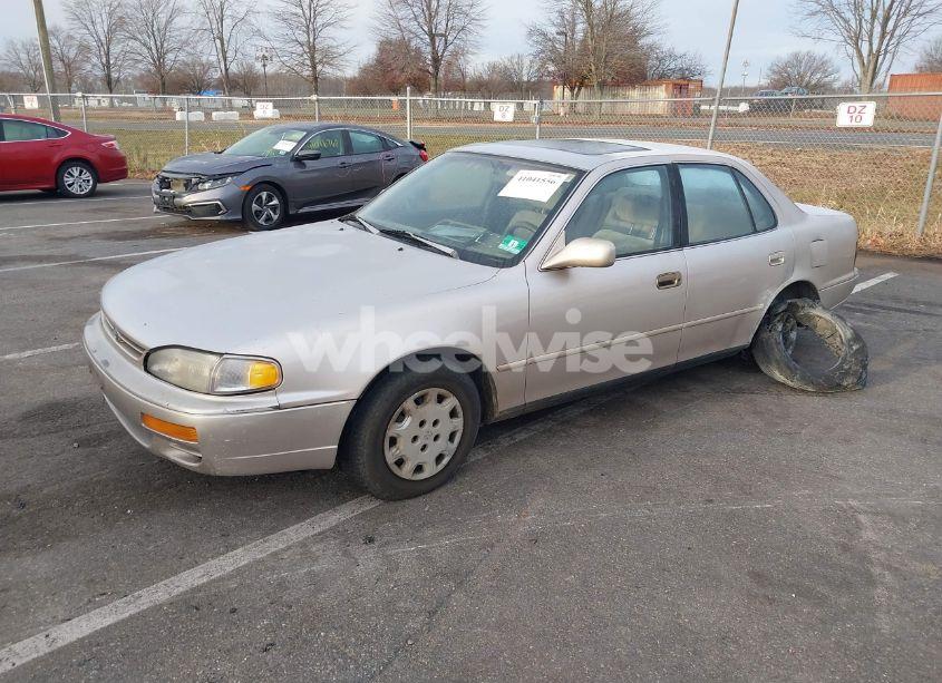 Photo 2 of 1996 Toyota Camry DX/LE/XLE (VIN 4T1BG12K4TU792980)