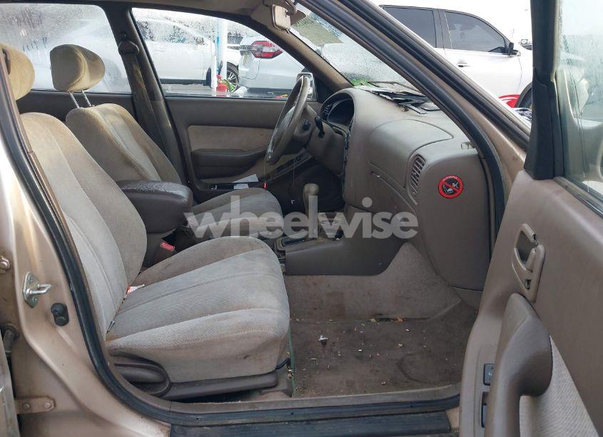 Photo 4 of 1996 Toyota Camry DX/LE/XLE (VIN 4T1BG12K4TU792980)