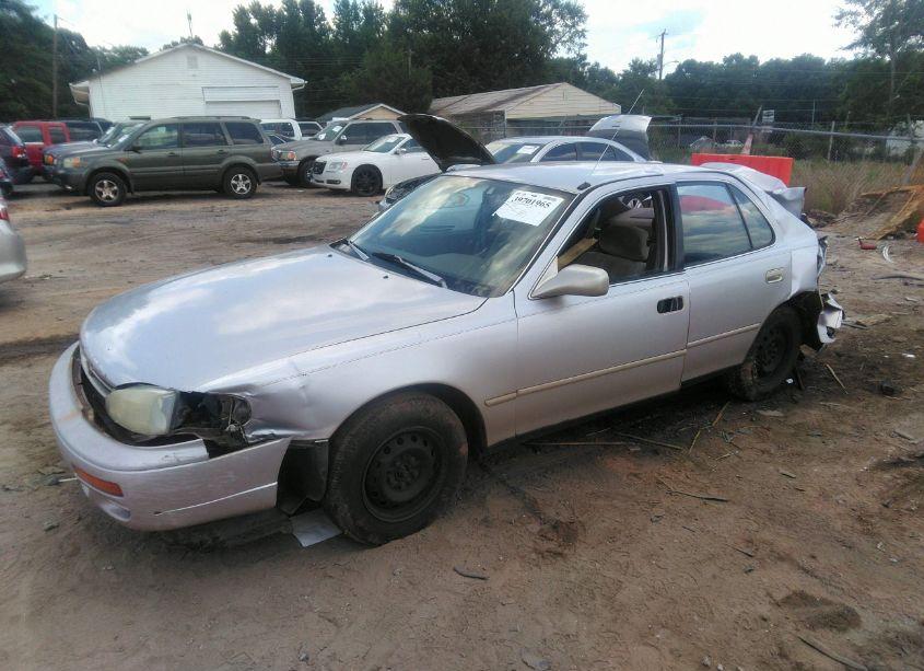 Photo 2 of 1996 Toyota Camry DX/LE/XLE (VIN 4T1BG12K6TU769359)