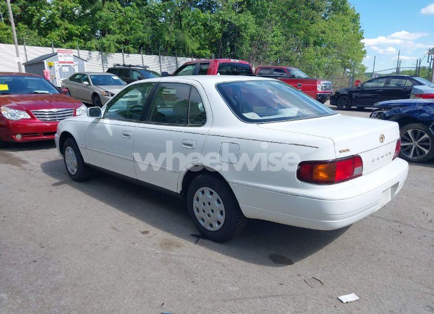 Photo 3 of 1996 Toyota Camry DX/LE/XLE (VIN 4T1BG12K6TU770639)