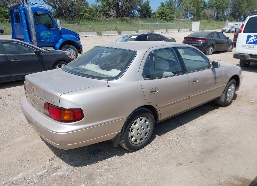 Photo 4 of 1996 Toyota Camry DX/LE/XLE (VIN 4T1BG12K6TU781155)