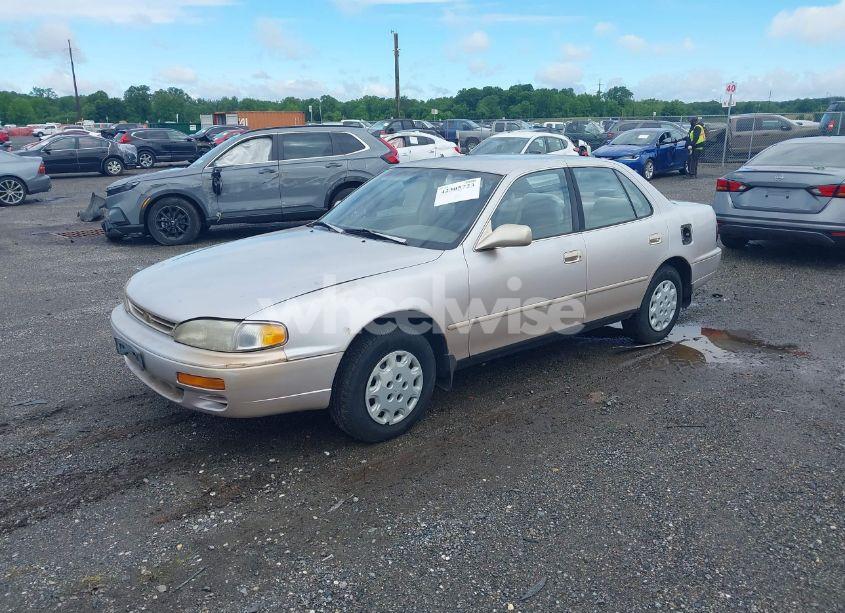 Photo 2 of 1996 Toyota Camry DX/LE/XLE (VIN 4T1BG12K8TU754331)
