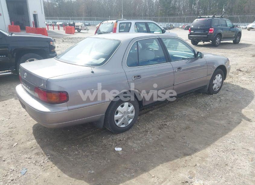 Photo 4 of 1996 Toyota Camry DX/LE/XLE (VIN 4T1BG12K8TU762073)
