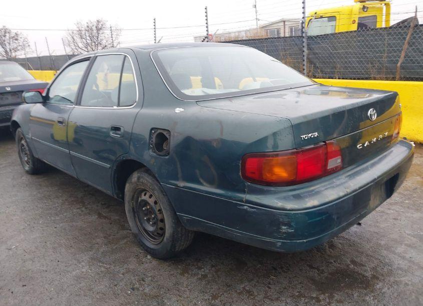 Photo 3 of 1996 Toyota Camry DX/LE/XLE (VIN 4T1BG12K9TU762289)