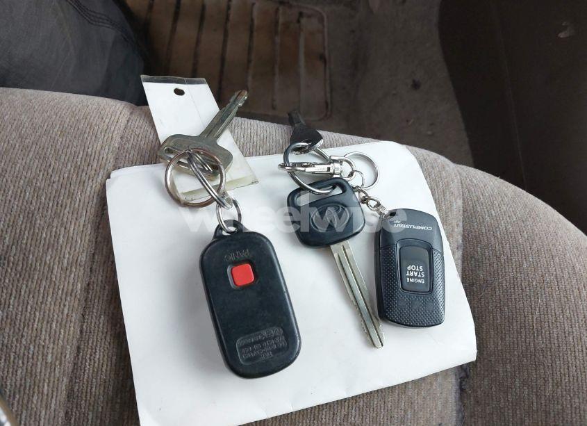 Photo 11 of 2001 Toyota Camry CE/LE/XLE (VIN 4T1BG22K01U028448)