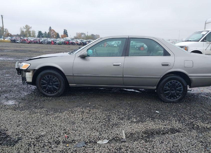 Photo 15 of 2001 Toyota Camry CE (VIN 4T1BG22K01U042852)
