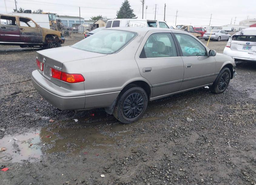 Photo 4 of 2001 Toyota Camry CE (VIN 4T1BG22K01U042852)