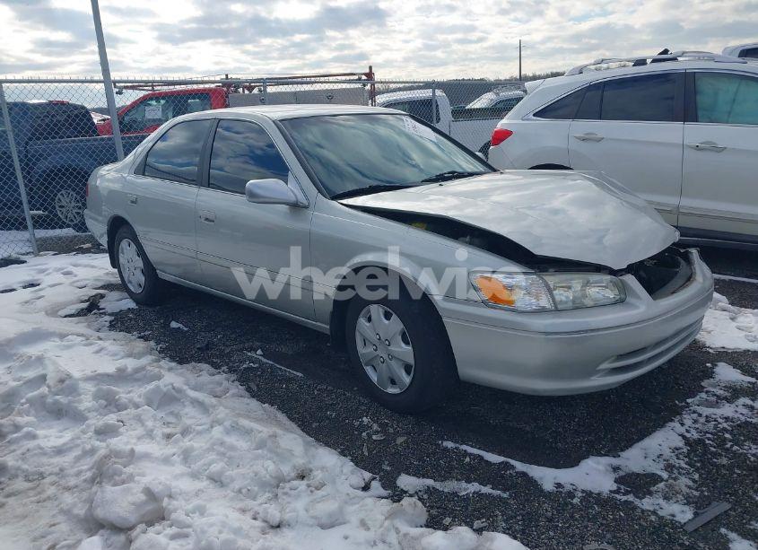 2001 Toyota Camry CE (VIN 4T1BG22K01U097754) main photo