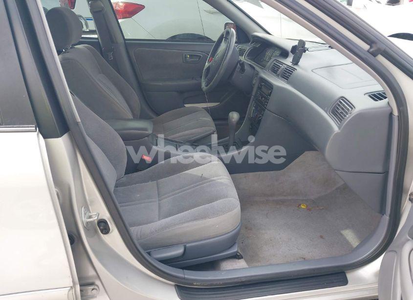 Photo 5 of 2001 Toyota Camry CE (VIN 4T1BG22K01U097754)