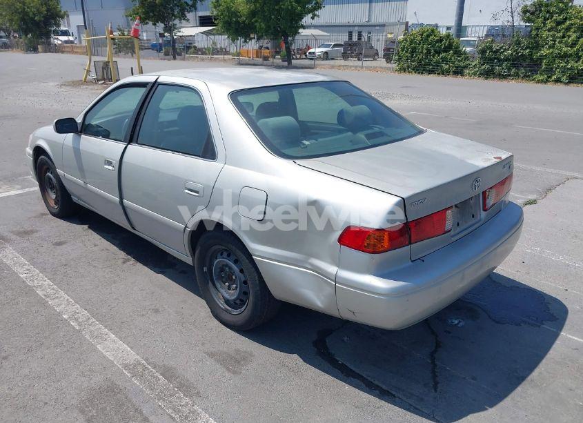 Photo 3 of 2001 Toyota Camry LE (VIN 4T1BG22K01U101673)