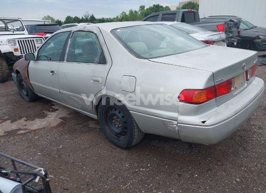 Photo 3 of 2001 Toyota Camry CE (VIN 4T1BG22K01U105416)