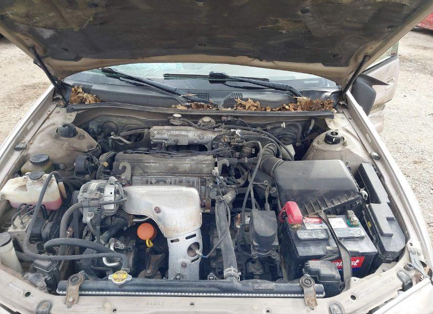 Photo 10 of 2001 Toyota Camry LE (VIN 4T1BG22K01U110437)