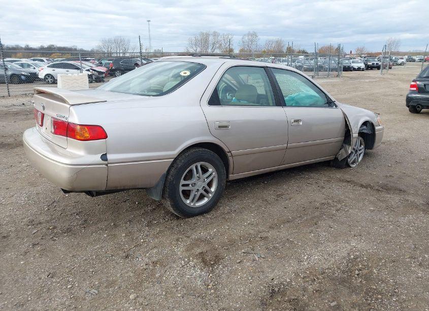 Photo 4 of 2001 Toyota Camry LE (VIN 4T1BG22K01U110437)
