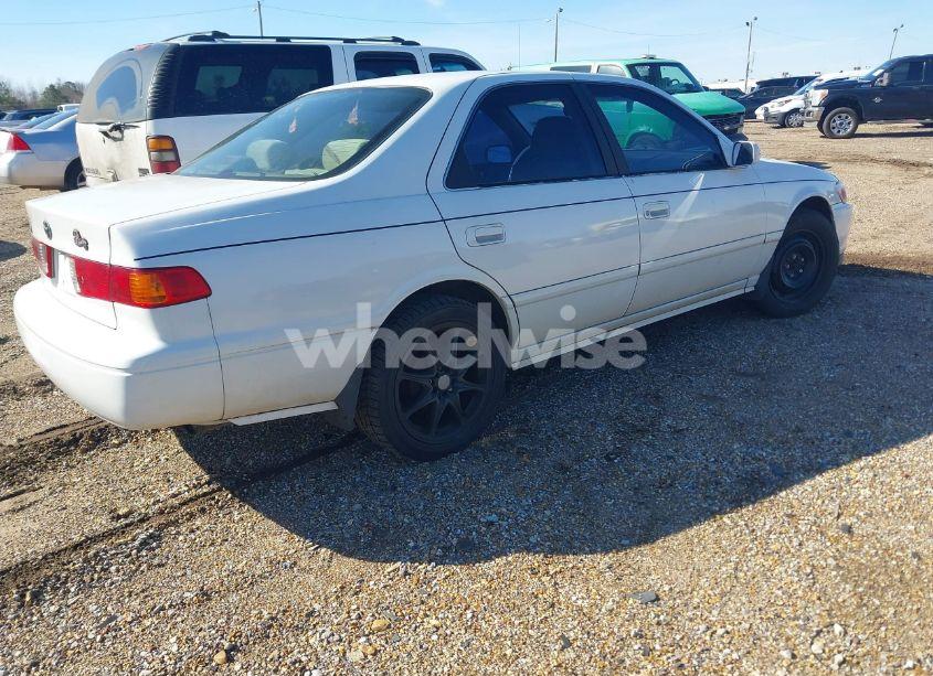 Photo 4 of 2001 Toyota Camry CE (VIN 4T1BG22K01U775645)