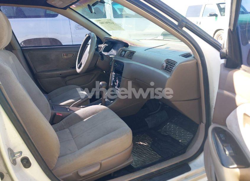 Photo 5 of 2001 Toyota Camry CE (VIN 4T1BG22K01U775645)