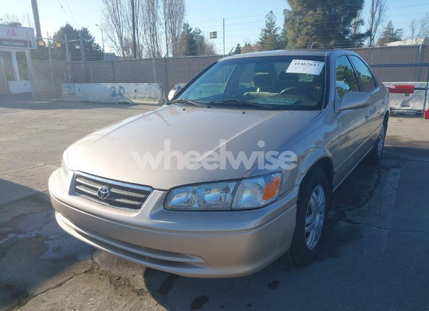 Photo 6 of 2001 Toyota Camry LE (VIN 4T1BG22K01U779937)