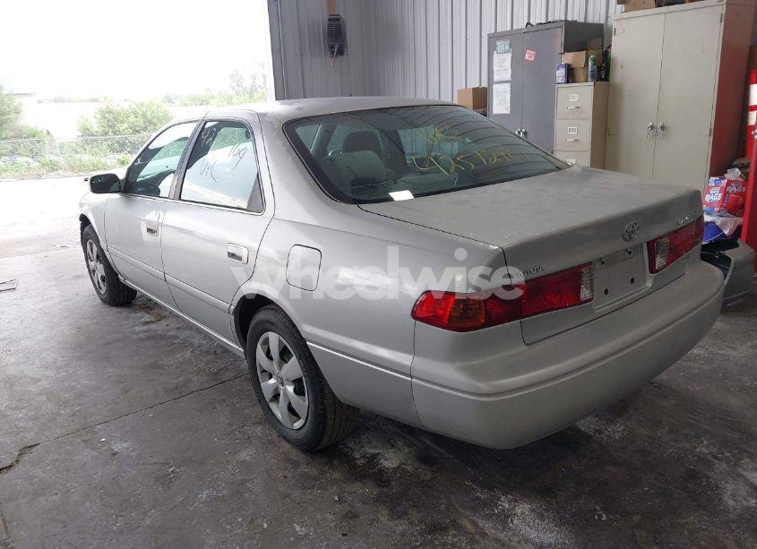 Photo 3 of 2001 Toyota Camry CE (VIN 4T1BG22K01U846262)