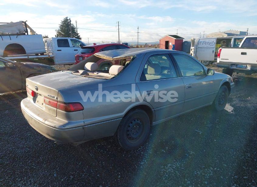 Photo 4 of 1997 Toyota Camry LE (VIN 4T1BG22K0VU019383)