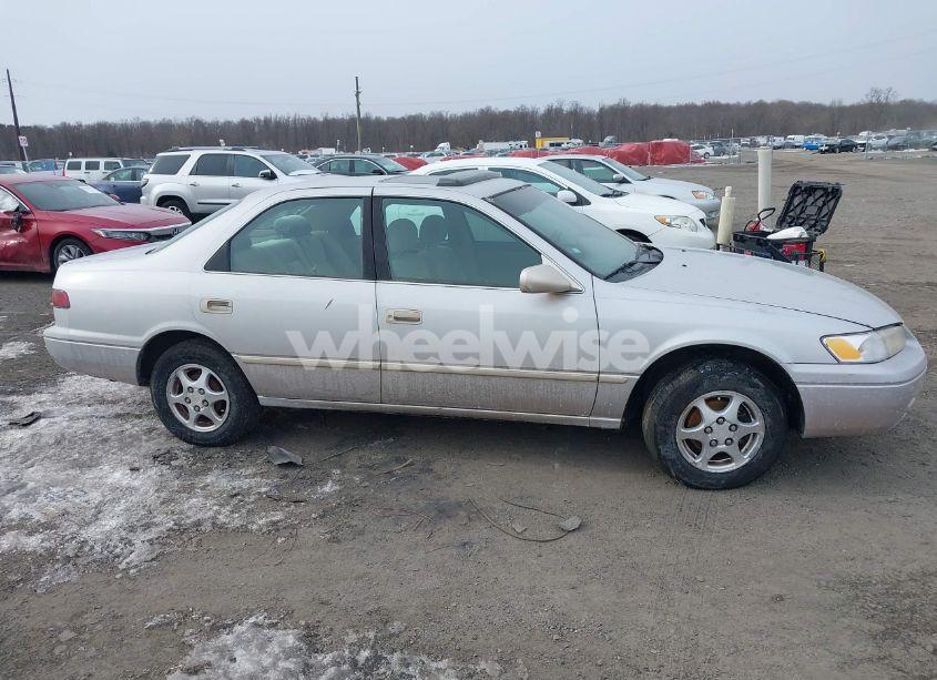 Photo 14 of 1997 Toyota Camry XLE (VIN 4T1BG22K0VU131987)