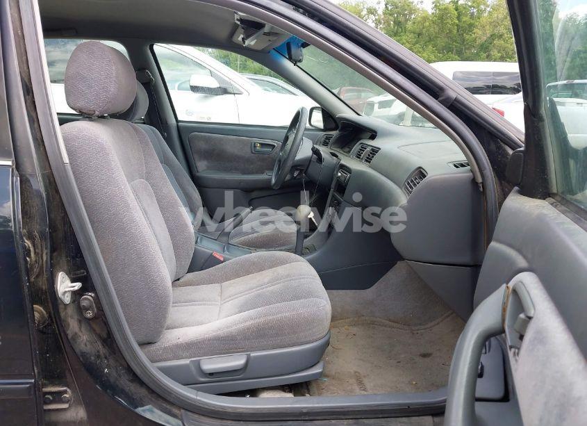 Photo 5 of 1997 Toyota Camry LE (VIN 4T1BG22K0VU811680)