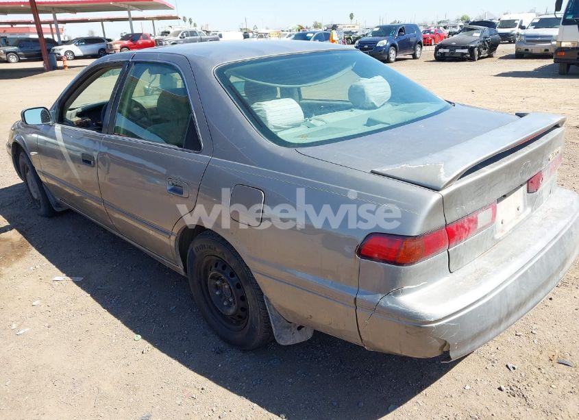 Photo 3 of 1998 Toyota Camry LE (VIN 4T1BG22K0WU352118)