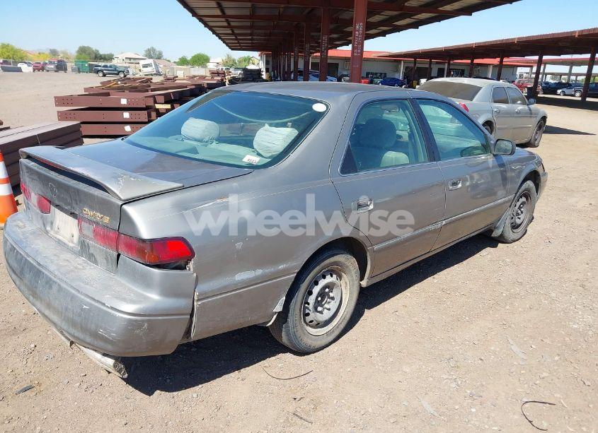 Photo 4 of 1998 Toyota Camry LE (VIN 4T1BG22K0WU352118)