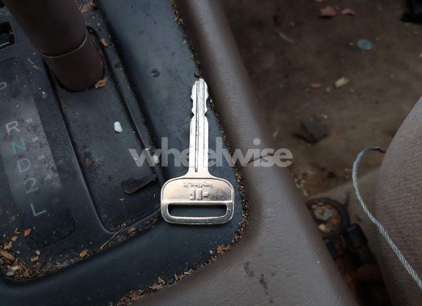 Photo 11 of 1998 Toyota Camry LE (VIN 4T1BG22K0WU372241)