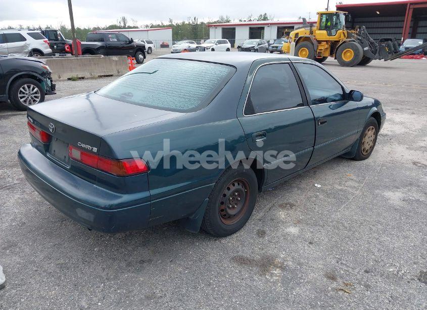 Photo 4 of 1998 Toyota Camry LE (VIN 4T1BG22K0WU381568)