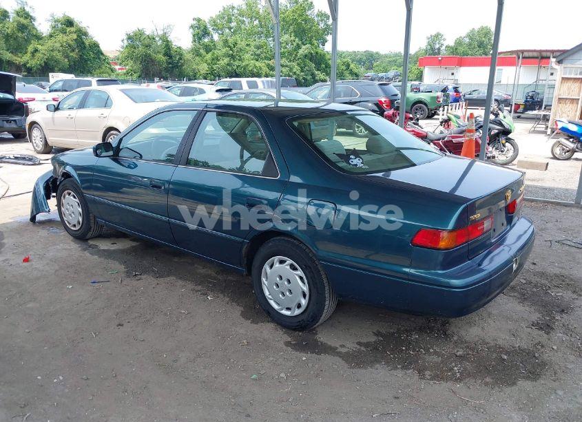 Photo 3 of 1998 Toyota Camry LE (VIN 4T1BG22K0WU861223)
