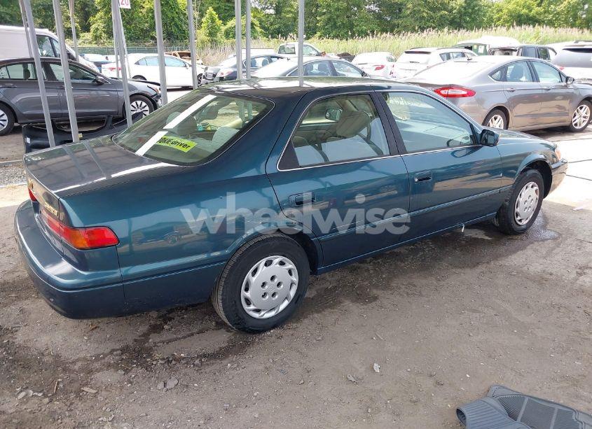 Photo 4 of 1998 Toyota Camry LE (VIN 4T1BG22K0WU861223)