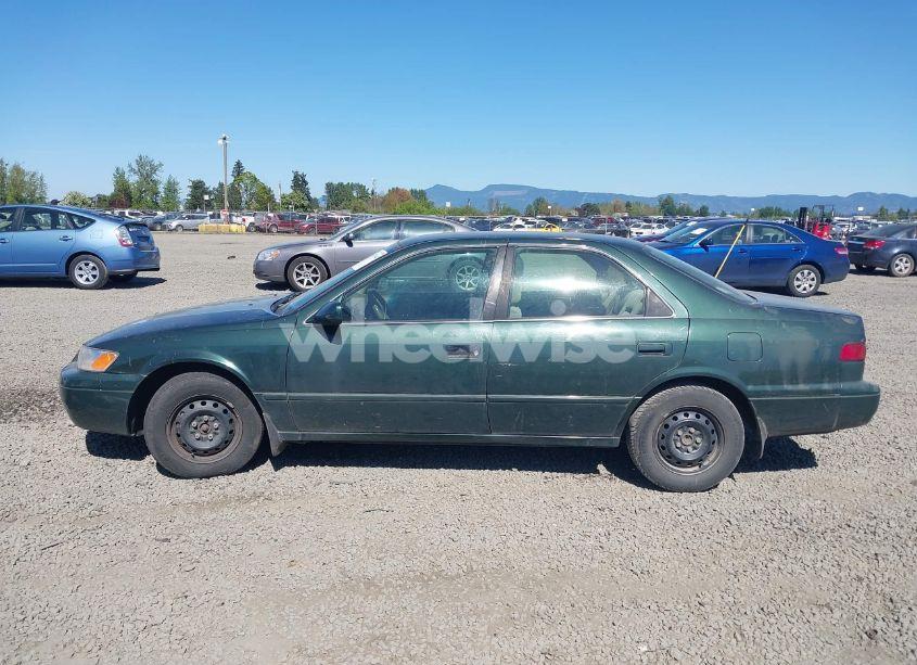 Photo 14 of 1999 Toyota Camry CE (VIN 4T1BG22K0XU444556)