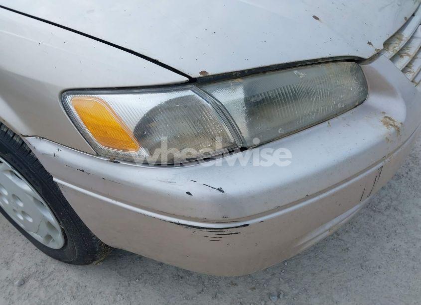 Photo 13 of 1999 Toyota Camry LE (VIN 4T1BG22K0XU519627)