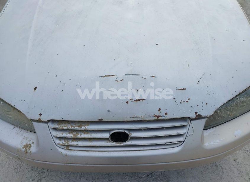 Photo 14 of 1999 Toyota Camry LE (VIN 4T1BG22K0XU519627)