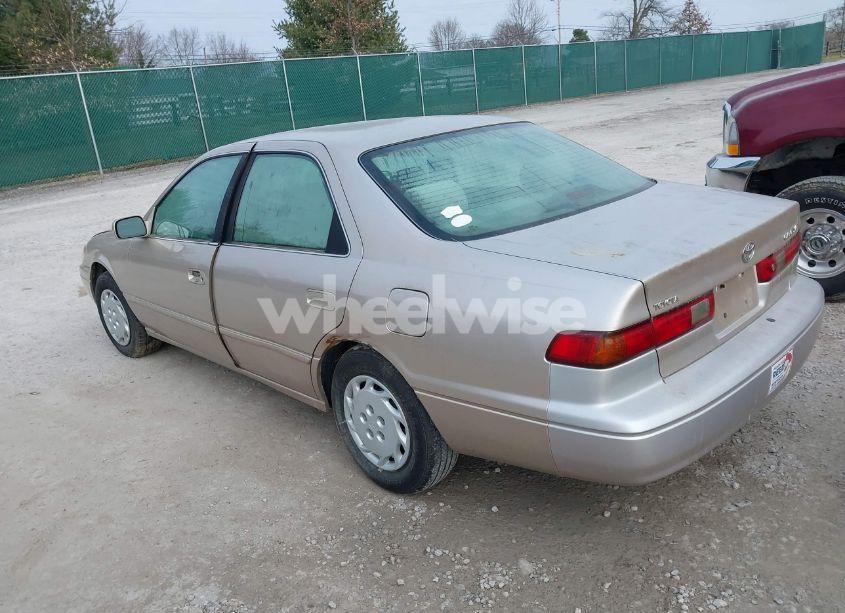 Photo 3 of 1999 Toyota Camry LE (VIN 4T1BG22K0XU519627)