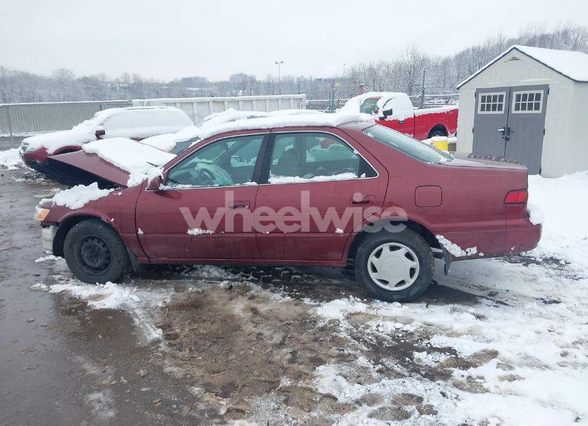 Photo 15 of 1999 Toyota Camry CE (VIN 4T1BG22K0XU601907)