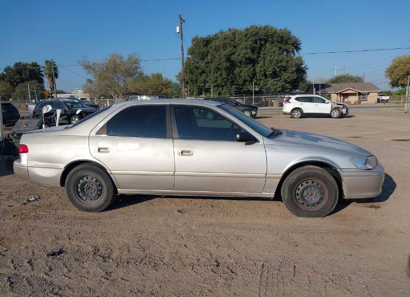 Photo 13 of 2000 Toyota Camry CE (VIN 4T1BG22K0YU624041)