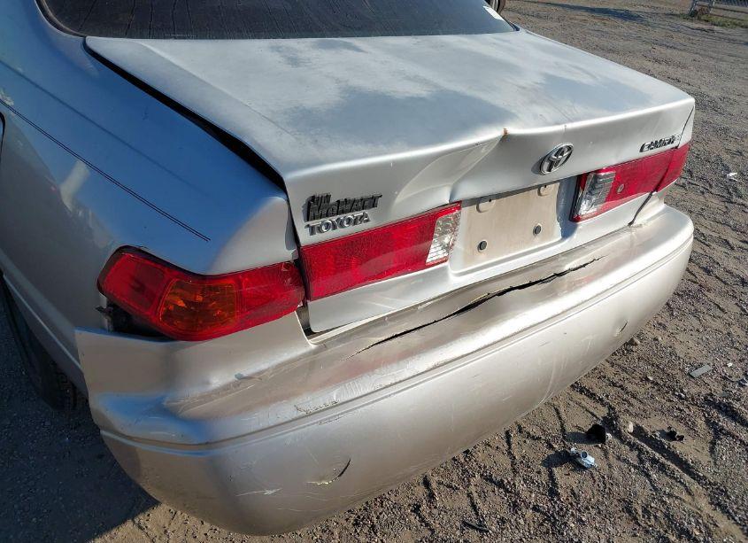 Photo 6 of 2000 Toyota Camry CE (VIN 4T1BG22K0YU624041)